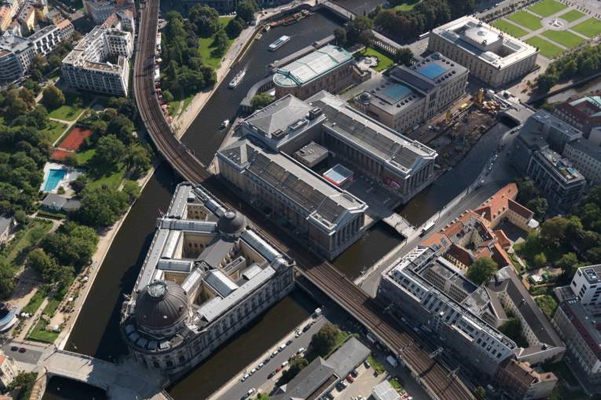 Шпреинзель или Музейный остров сверху